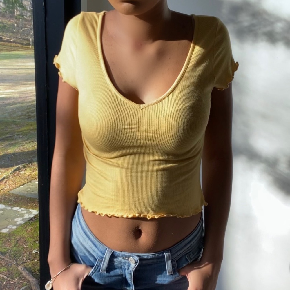 YELLOW CINCHED TOP